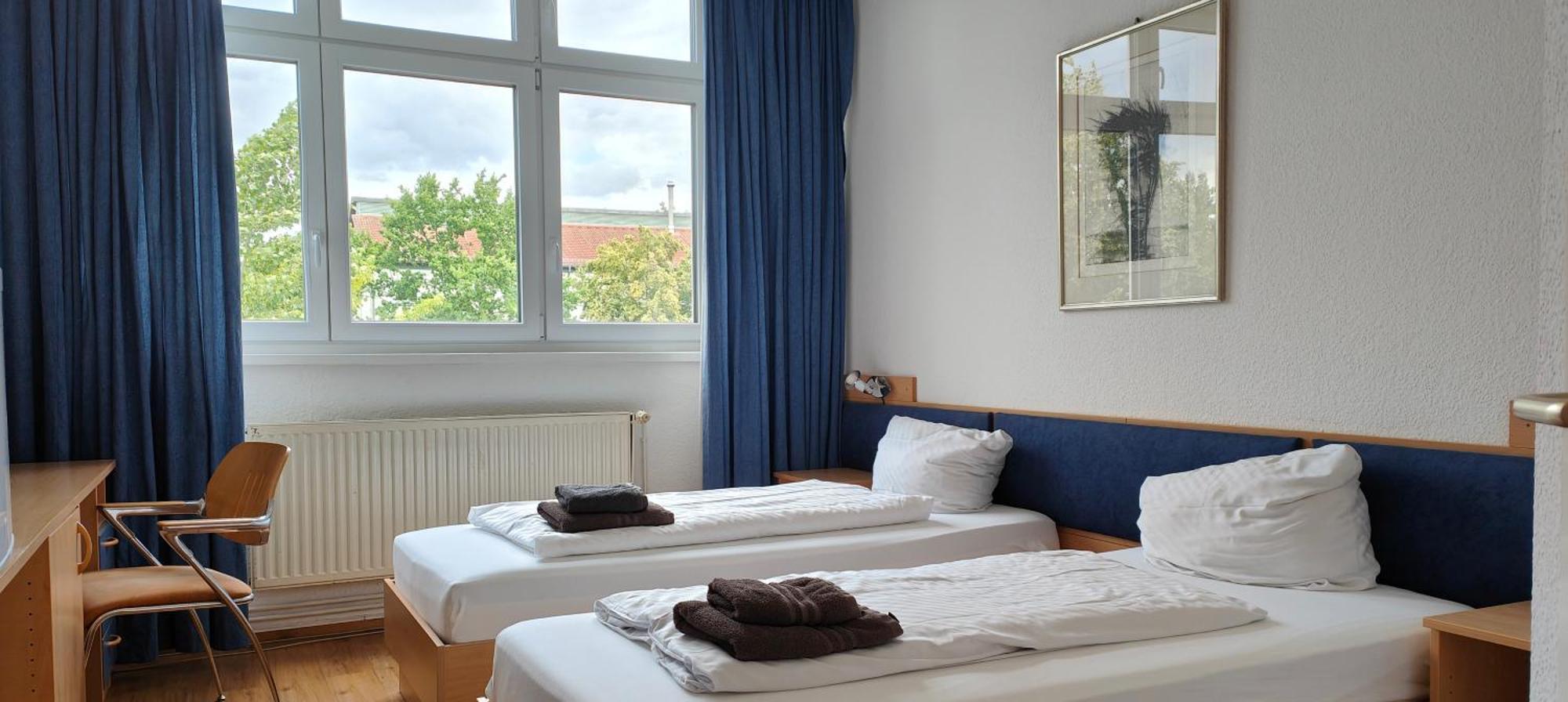 Hw Hotel - Haus Am Niederfeld - Berlin — Photos 2